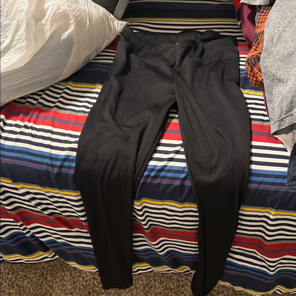 H&M Black Ribbed Leggings